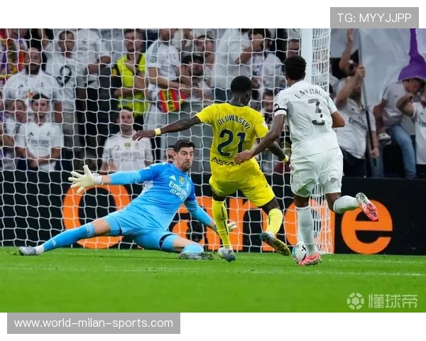 皇马高位逼抢奏效，黄潜后场连续失误，皇马高层